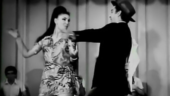 Beautés Artistiques D'Iran Dans Une Vidéo Porno Vintage