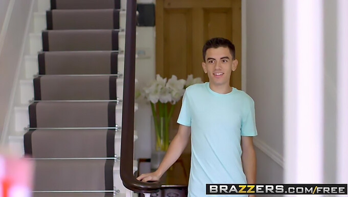 Brazzers - Mamme Al Controllo - Ania Kinski, Jordi E Zoe Doll In Un Video Pieno Di Sborra