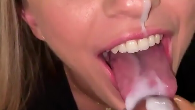 Sexe Oral En Pov Avec Une Adolescente Excitée