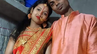 Pertama Kali Bhabhi Tanya Dengan Devar Dalam Threesome India Yang Panas