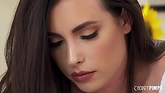 Aşk Dolu Anal Sikiş: Casey Calvert'In Ilk Deneyimi