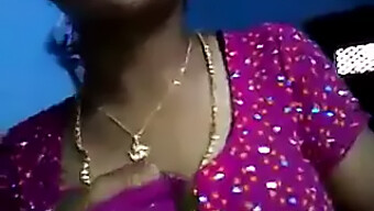 Tamil Sex Video: Teini (18+) Suutelee Ja Masturboi