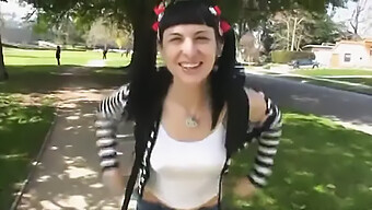 Η Σκληρή Και Άγρια Δράση Της Bailey Jay