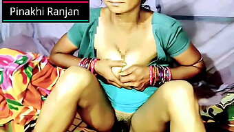 Indian Village'S Aunty'S Chudai In Desi Style On Webcam