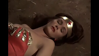 The Sexiest Scenes Of Wonder Woman