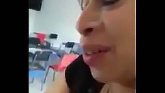 Guru Latina Memberikan Blowjob Yang Membuatku Tanpa Batu